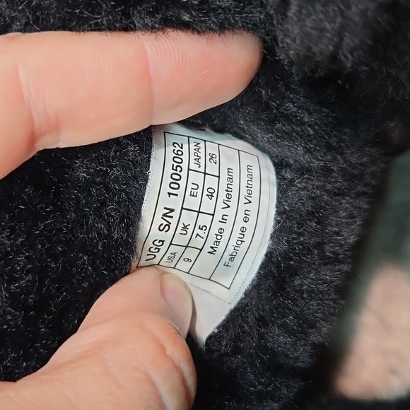 Ugg Australia Women Ankle Bow Leather Sheepskin Boots shoes sz 9 - Picture 14 of 15